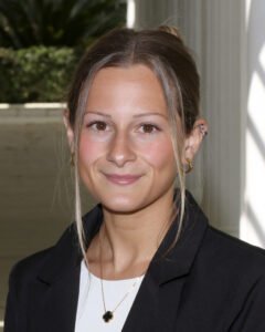 Picture of Author Tina Reale